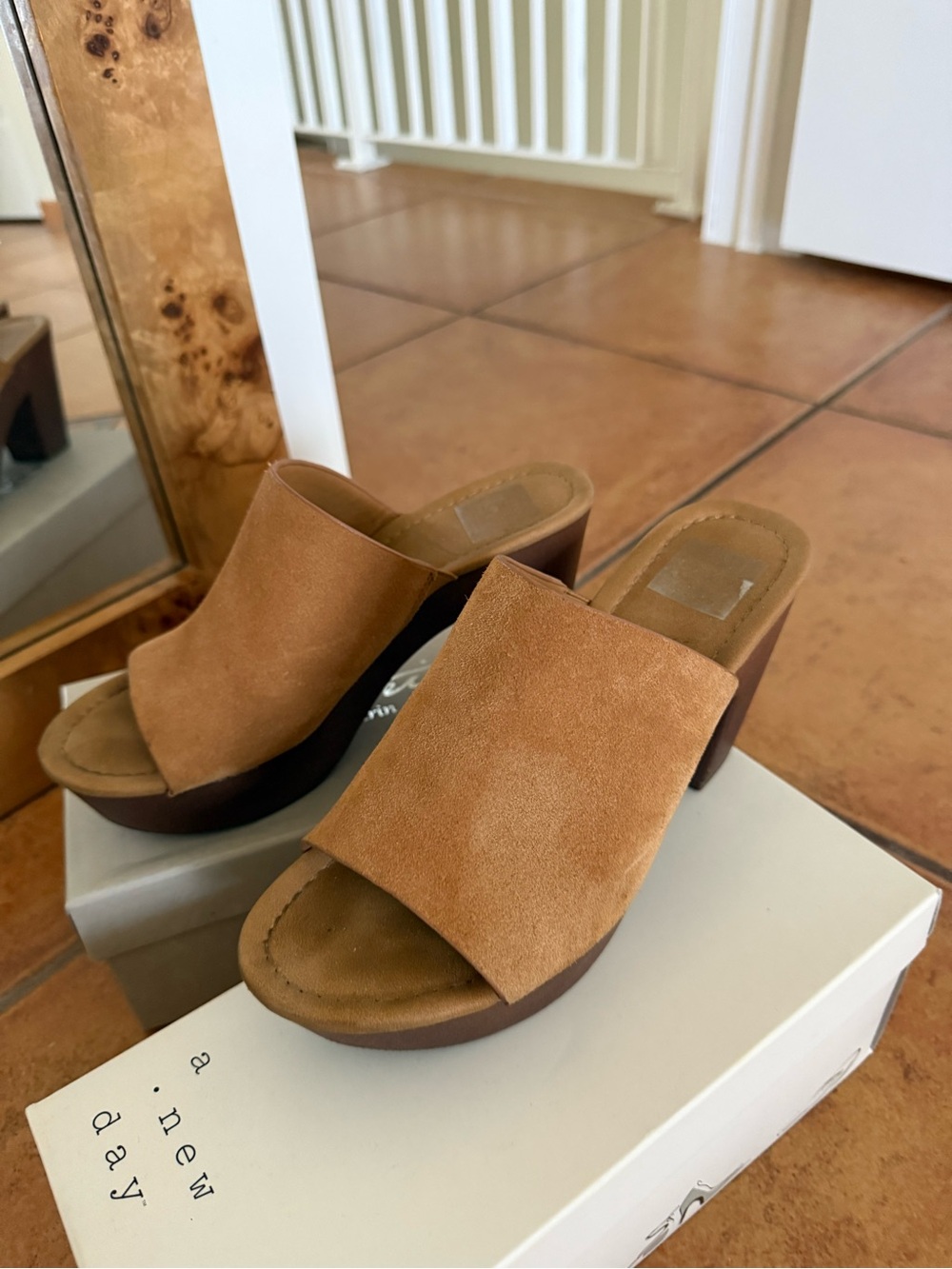 DV by Dolce Vita Tan Suede Platform Mule Heels - Picture 2 of 3